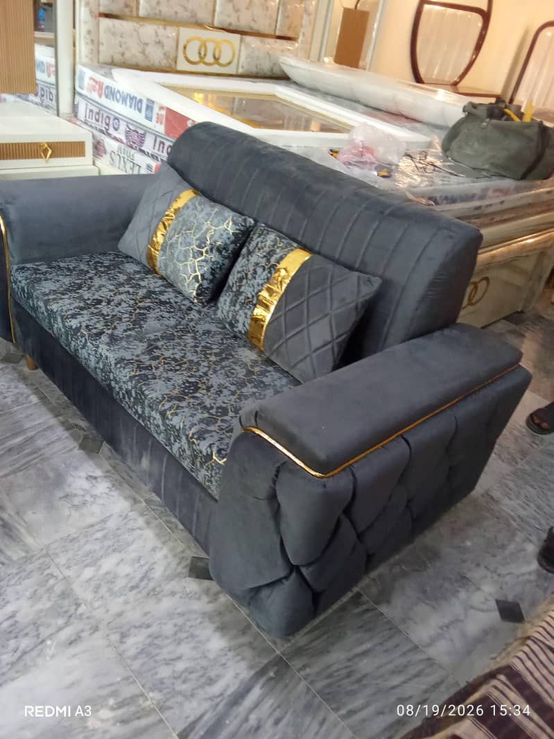 sofa + center table 3