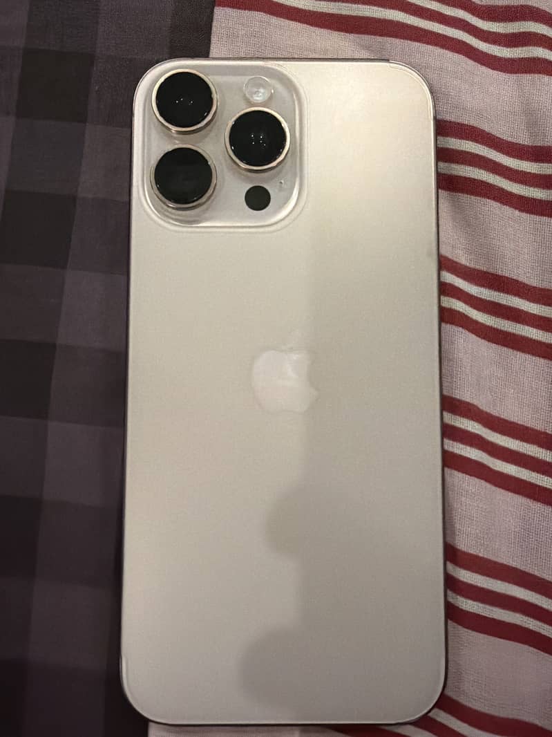 Iphone 16 pro max 0