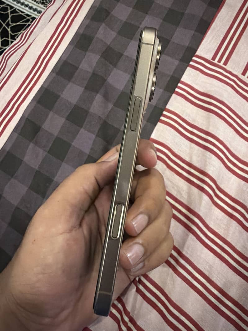 Iphone 16 pro max 2