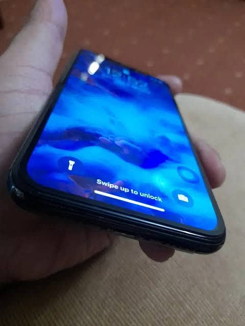 Apple iPhone X 0