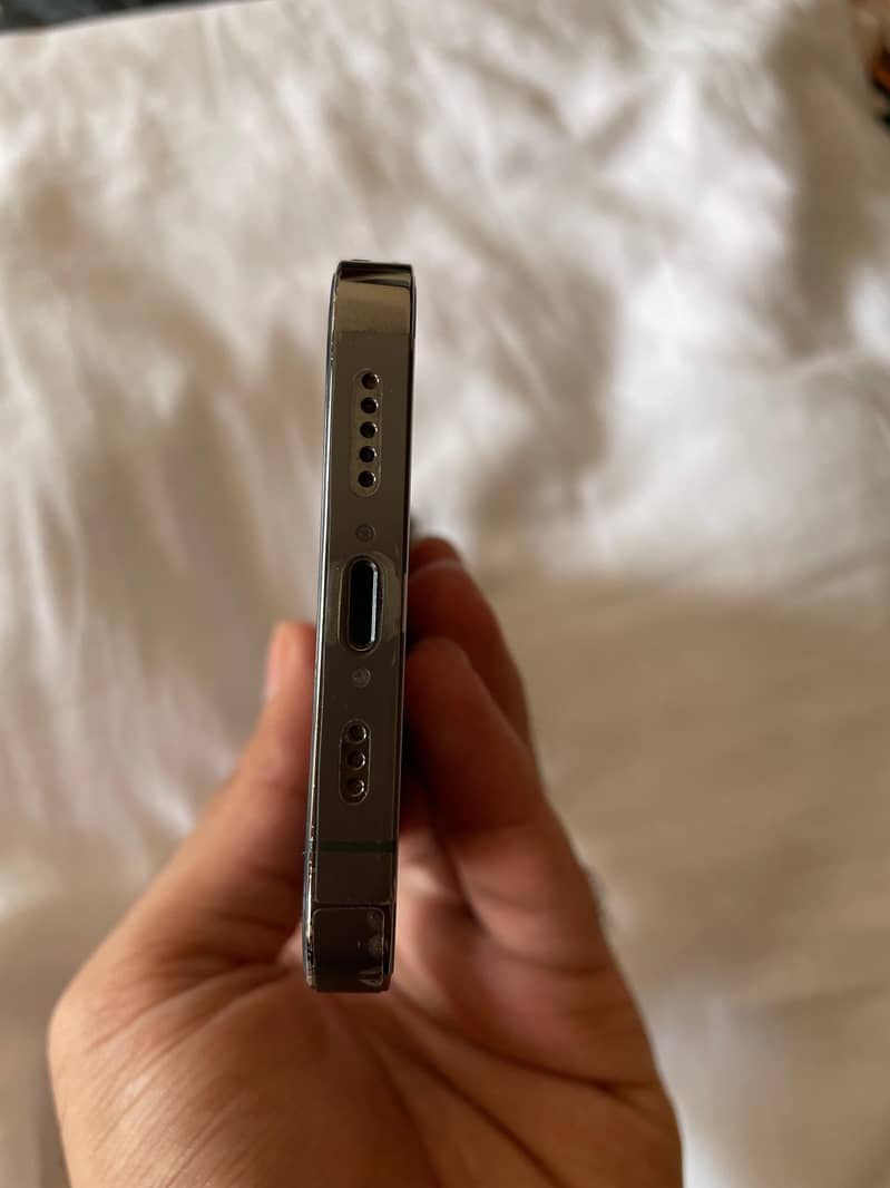 Apple iPhone 13 Pro 3