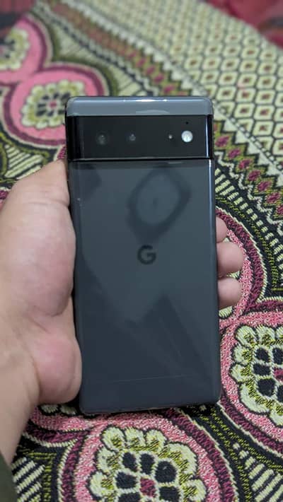 Google Pixel 6 all ok ha urgent sell 03244990765