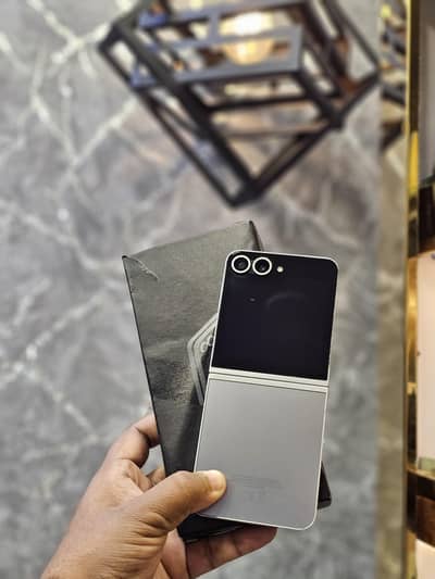 Samsung Galaxy Z Flip 6 12 256Gb Official pta approved