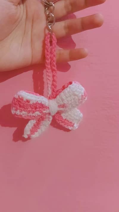 crochet bow keychain