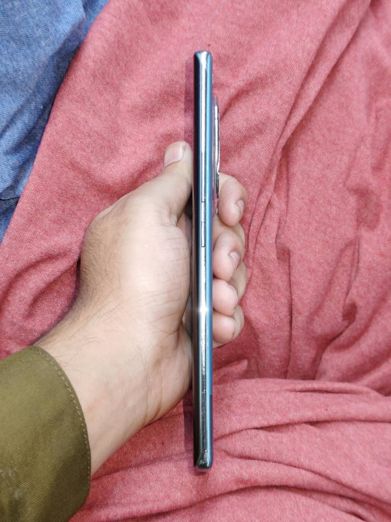 Infinix Zero 40 4