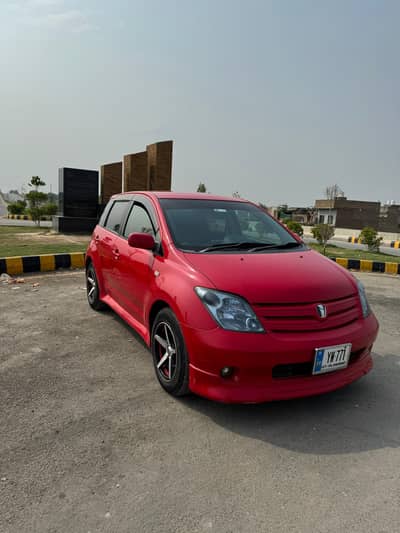 Toyota IST 2002