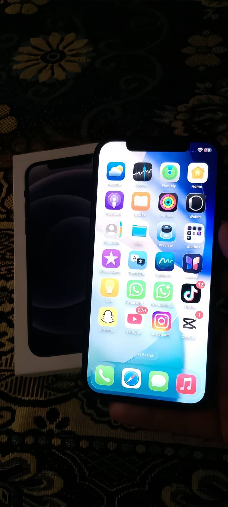 Apple iPhone 12 7