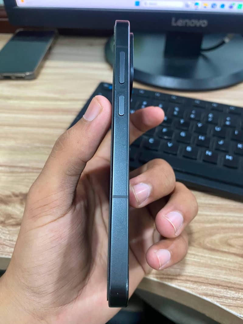 One Plus 13T 4
