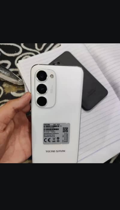 Tecno spark 40 pro plus 8 mouth warranty remaining