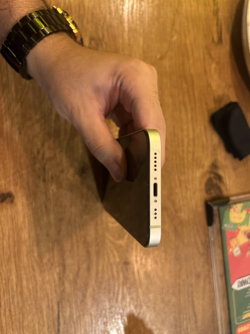 Apple iPhone 12 2