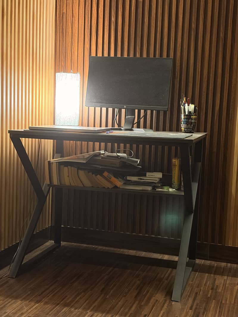 Modern Study Office Table 10/10 0