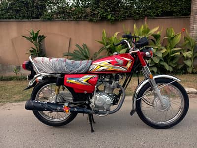 Honda CG125 2025 Model 18500 km driven only 1st owner