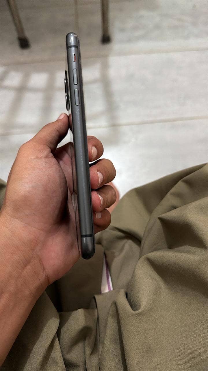Apple iPhone 11 1