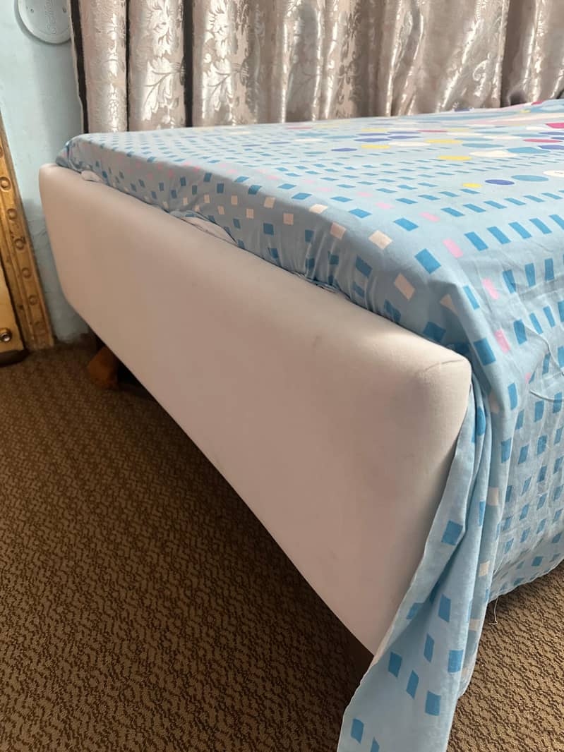 single bed 5