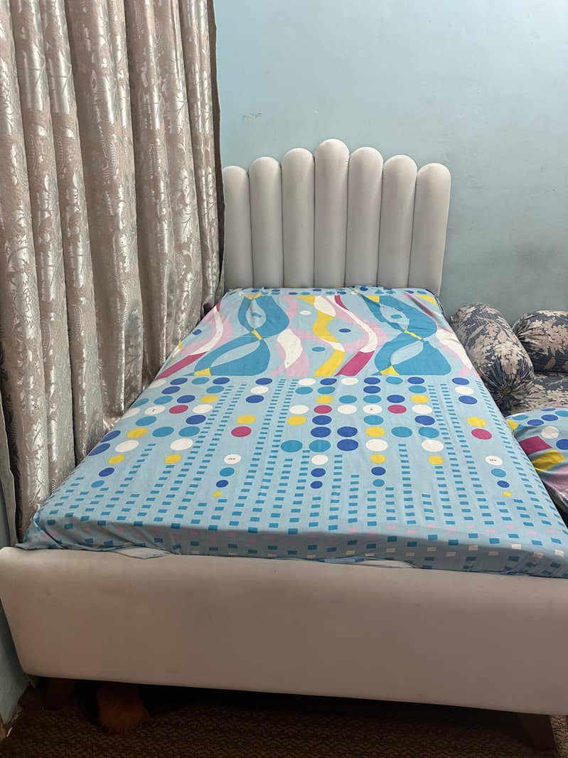 single bed 7