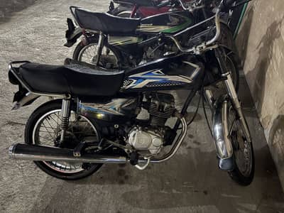 Honda 125 2005 model copy mil gai gi file nai ha