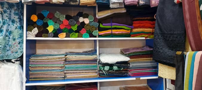 Urgent sale Shelves and Counters