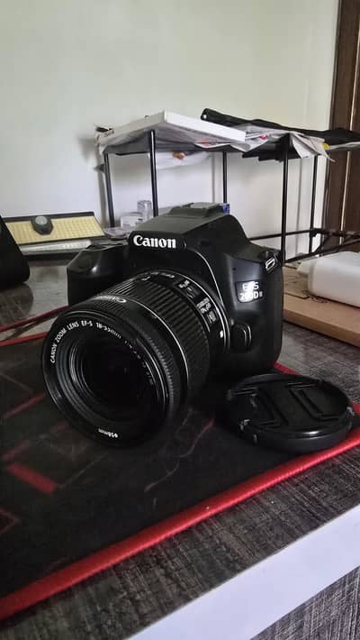 Canon EOS 200D ii with 18-55mm Lens