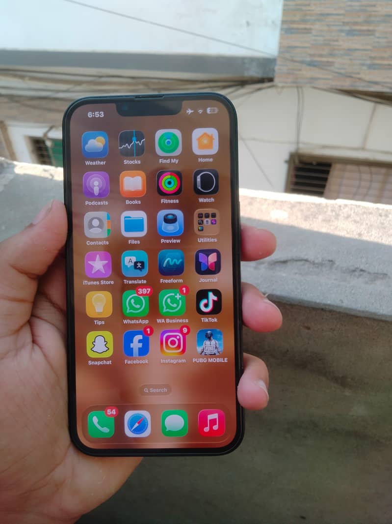 Apple iPhone 13 1