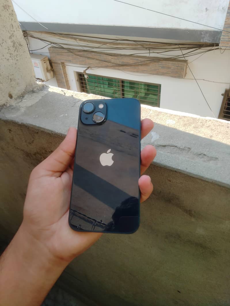 Apple iPhone 13 3