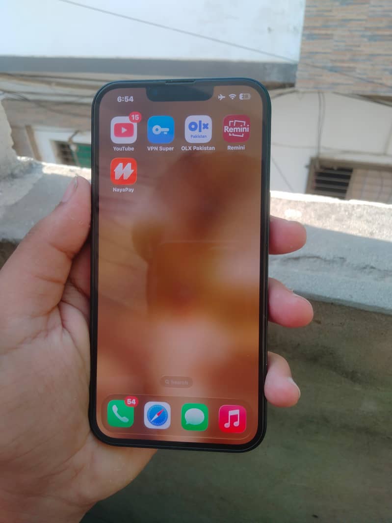 Apple iPhone 13 5