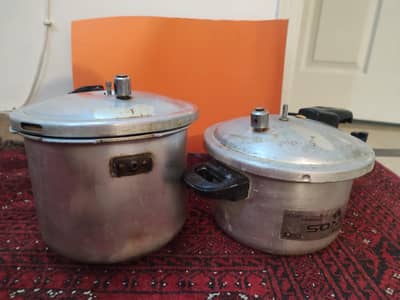 Pressure cookers