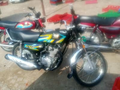 Honda 125 Black Color 2026