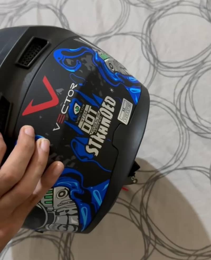 Vector skeleton Helmet. 1
