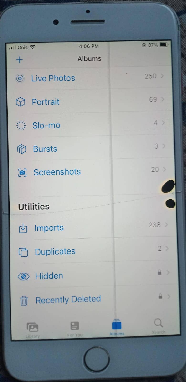 Apple iPhone 8 Plus 0