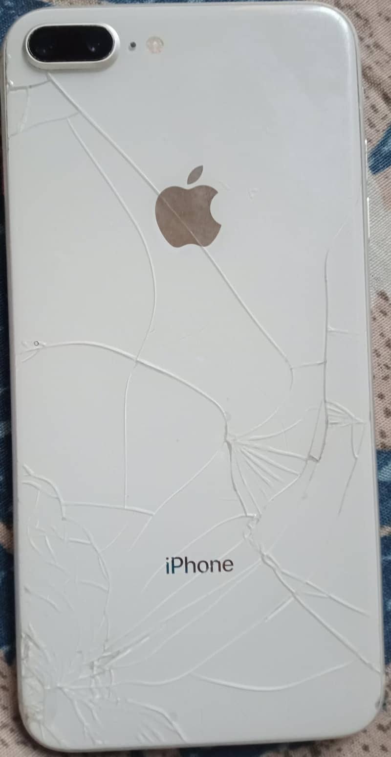 Apple iPhone 8 Plus 1
