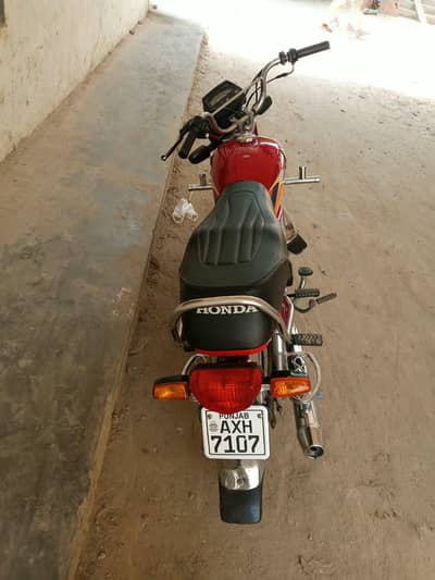 CD 70,red, 2025, used, condition 10/10 condition, 3126818994,