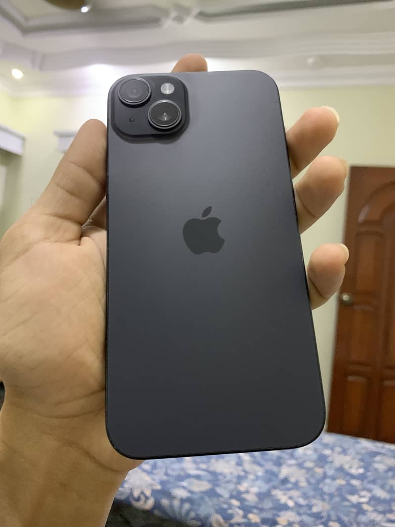 Apple iPhone 15 plus 1