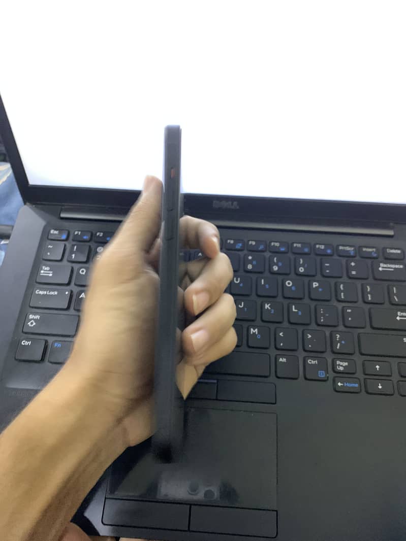 Apple iPhone 15 plus 4