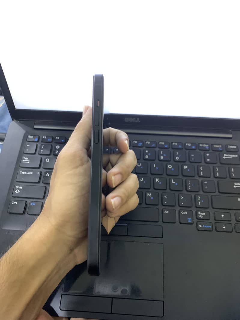 Apple iPhone 15 plus 8