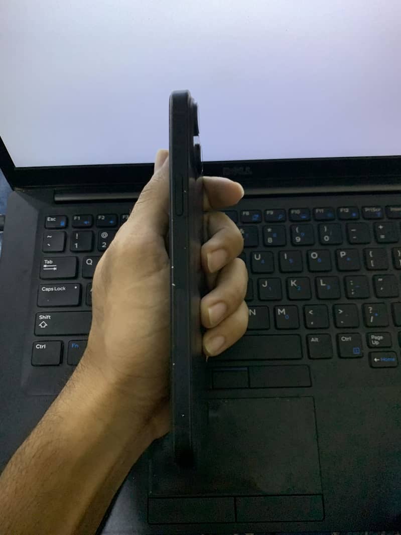Apple iPhone 15 plus 9
