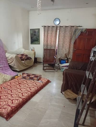 10 MARLA UPPER PORTION 3 BEDROOM IDEAL LOCATION IN AIT