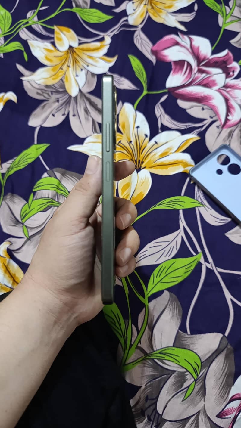 OPPO A5 Pro 3