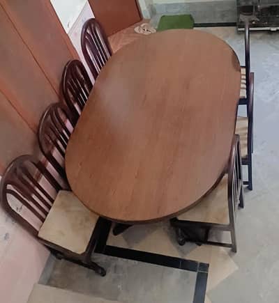 Dining Table Set 8 seaters – Excellent Condition