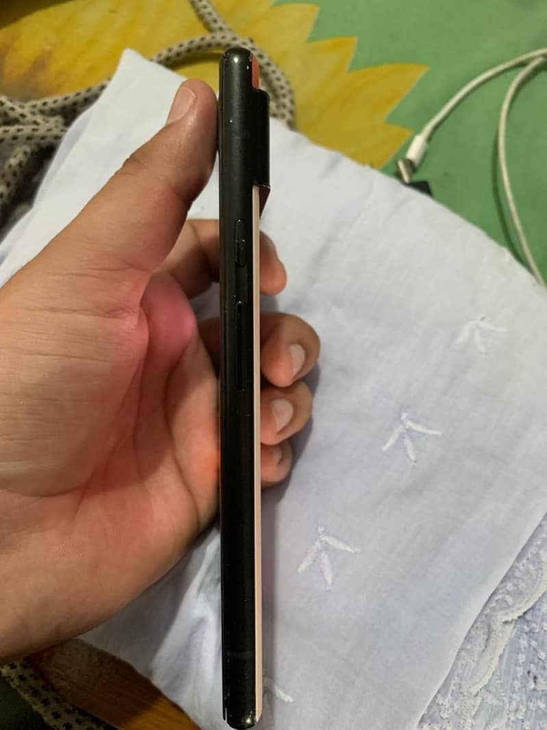 Google Pixel 6 5
