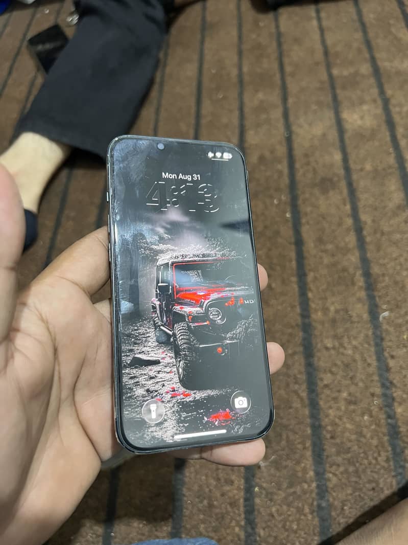 Apple iPhone 13 1