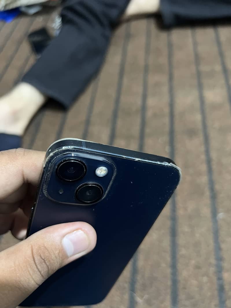 Apple iPhone 13 7