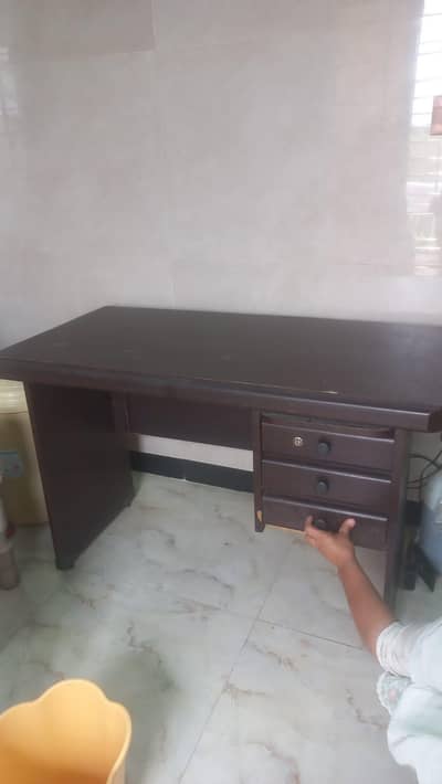 Computer & Study Table For Sale Condition 10/10