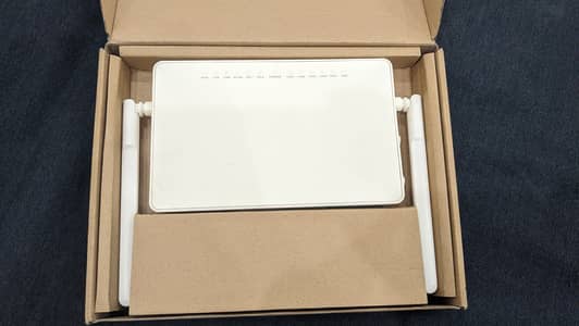 Huawei HG8245C Fiber Optic XPON ONT/ONU WiFi Router