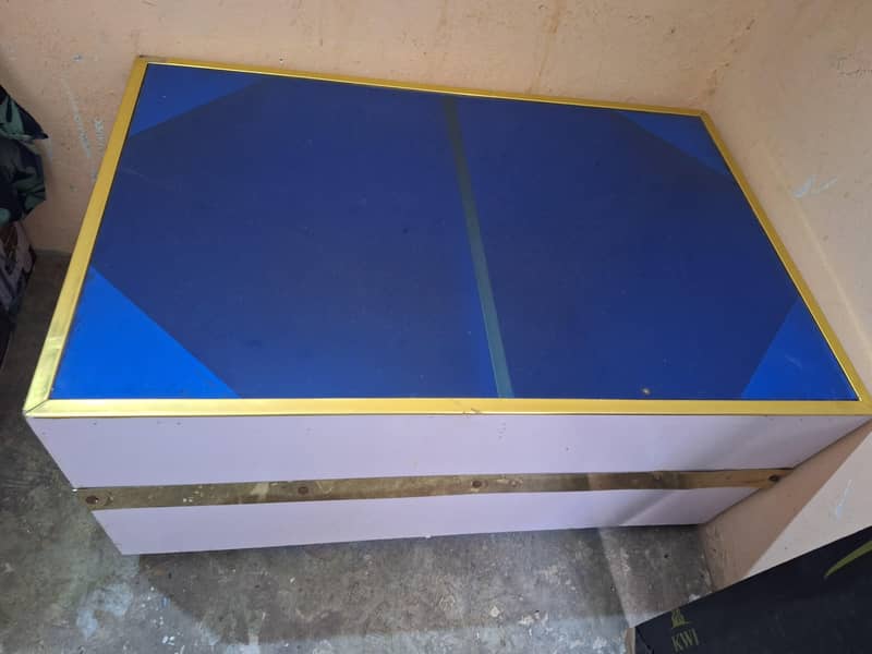 bed set desing sight table  and  table 8