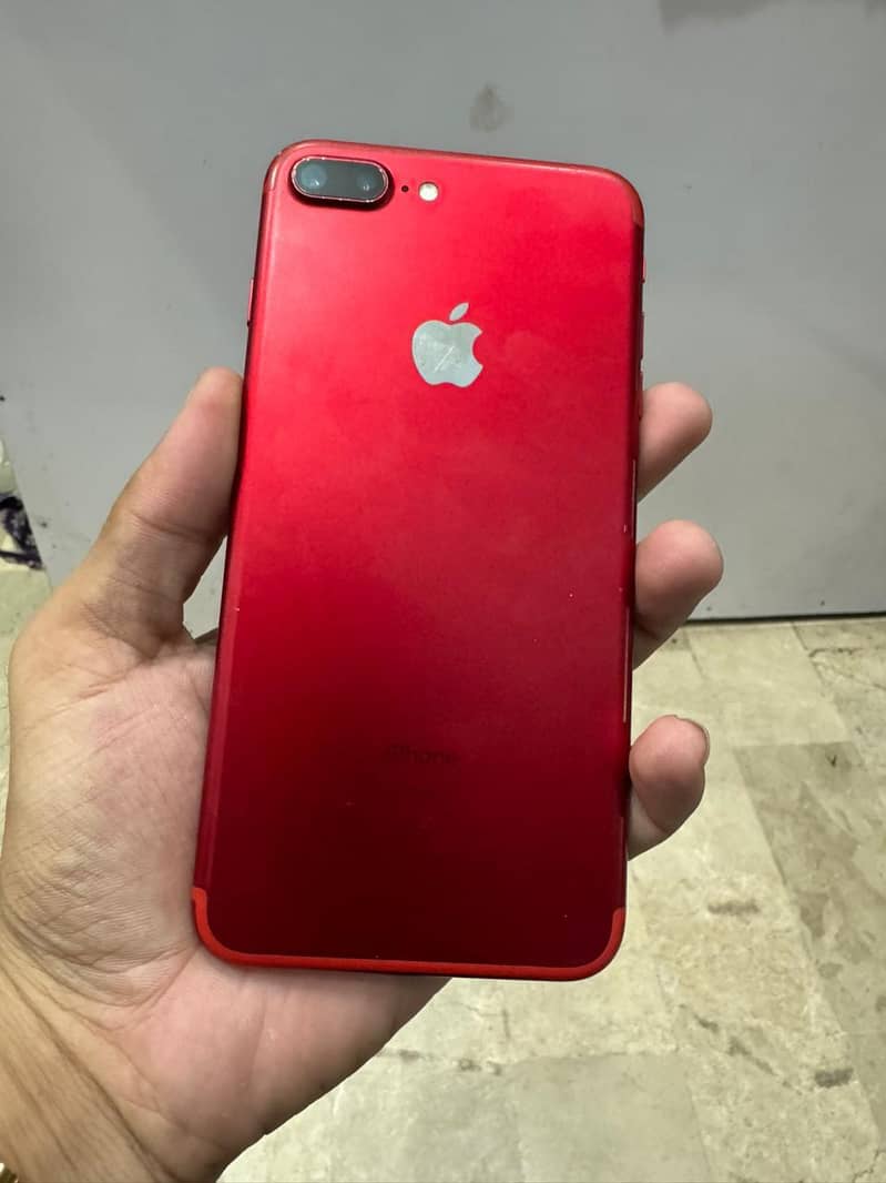 Apple iPhone 7 Plus 0