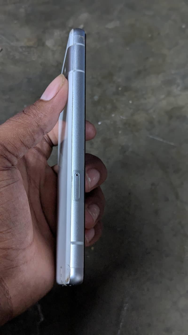 Google Pixel 7a 5