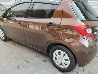 Toyota Vitz 2015