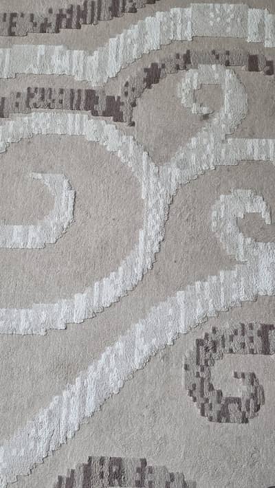 3 different Carpets, Like center piece