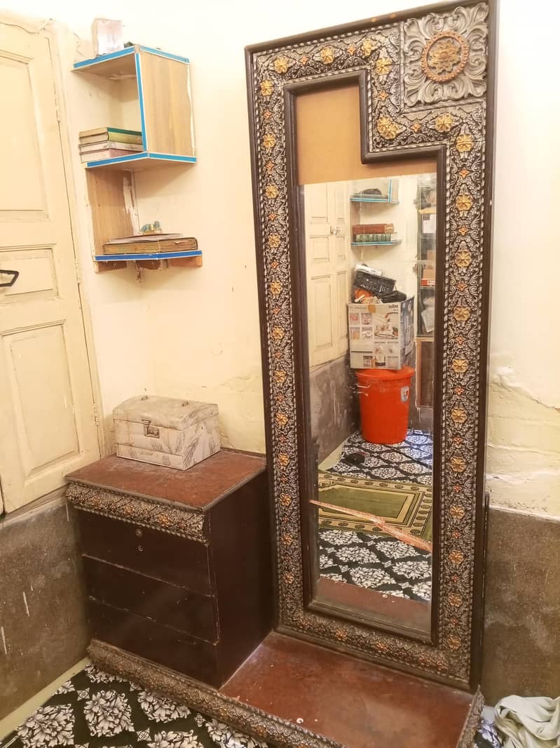 chinioti bed king size, dressing table, side tables, 4