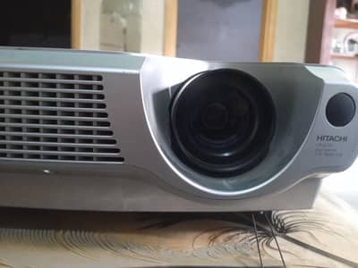 Hitachi CP-S210F LCD Projector – Original Japanese – Excellent Working